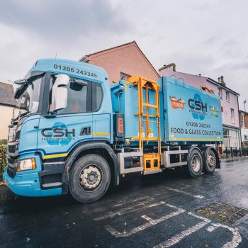 Side view of CSH Environmental food & glass collection lorry